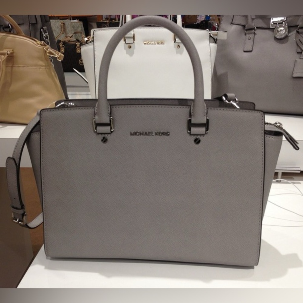 Michael Kors Selma Satchel in pearl grey
